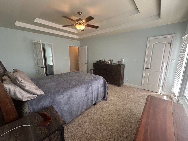 Building Photo - Carolina Lakes Gated Community!!