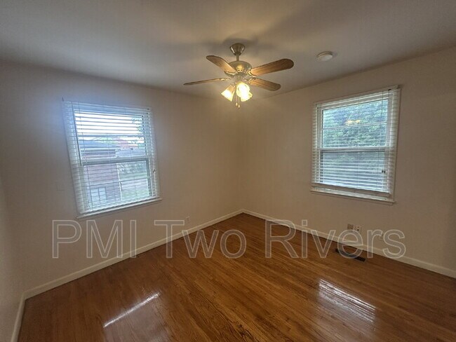 Building Photo - 328 Jacksonian Dr
