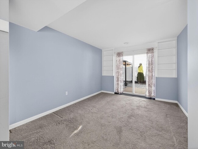 Building Photo - 1277 Beverly Rd