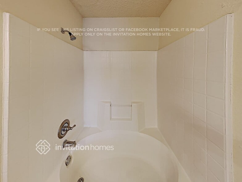 Building Photo - 2075 Paint Pony Ln