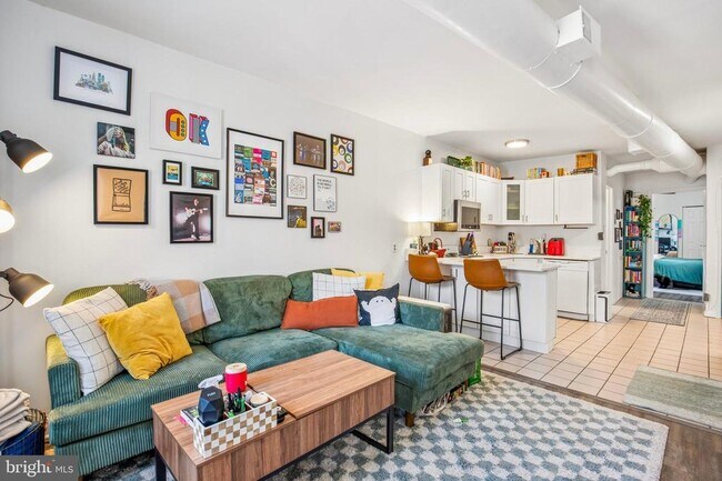 Building Photo - 117 Green Ln