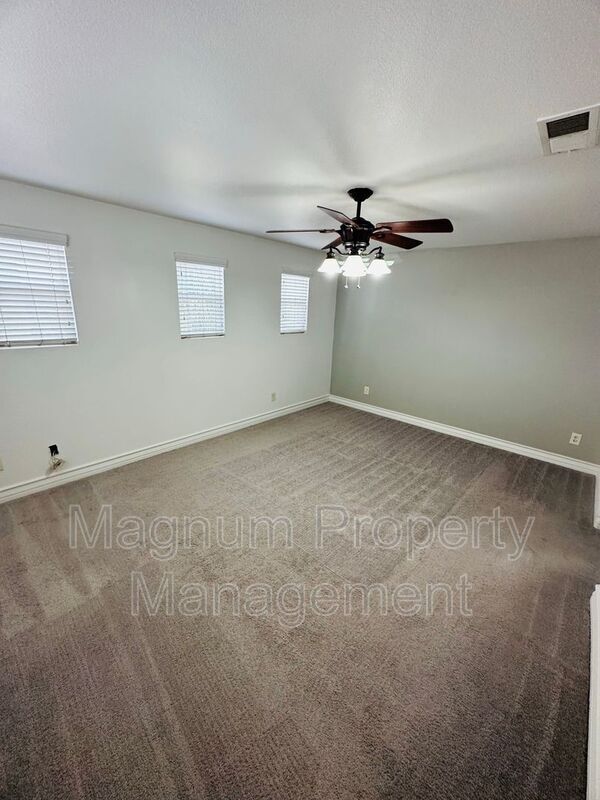 Building Photo - 37168 Galileo Ln