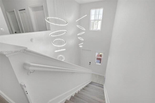 Building Photo - 1827 Lake Cove Dr