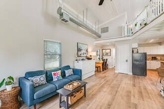 Building Photo - 510 E King St