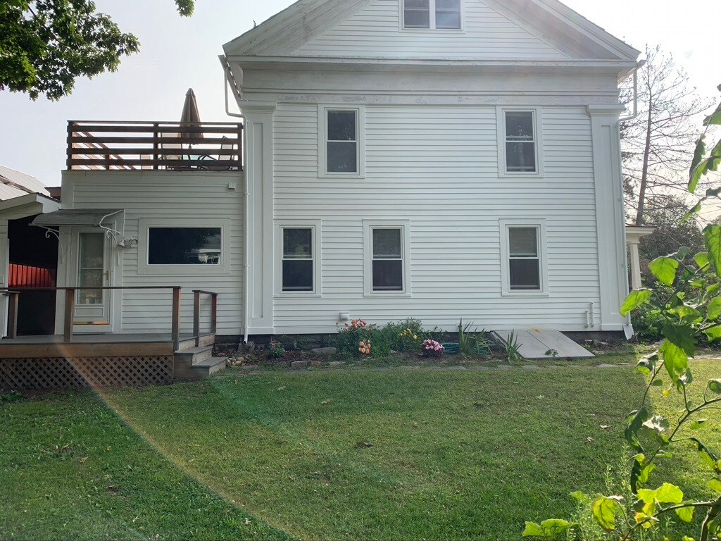 Building Photo - 20 Baker Ave