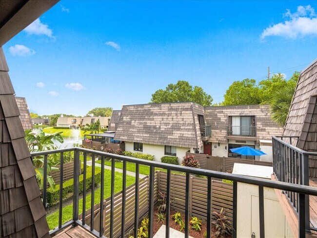 Building Photo - 15446 E Pond Woods Dr