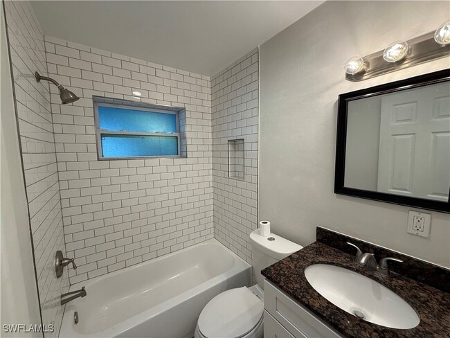 Building Photo - 6675 Fiesta Way