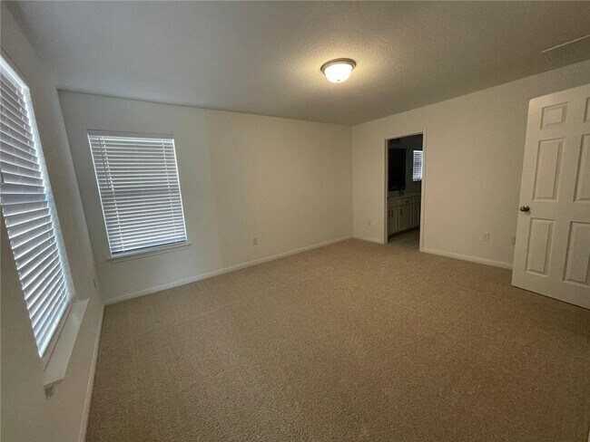 Building Photo - 173 Mayney Ln.