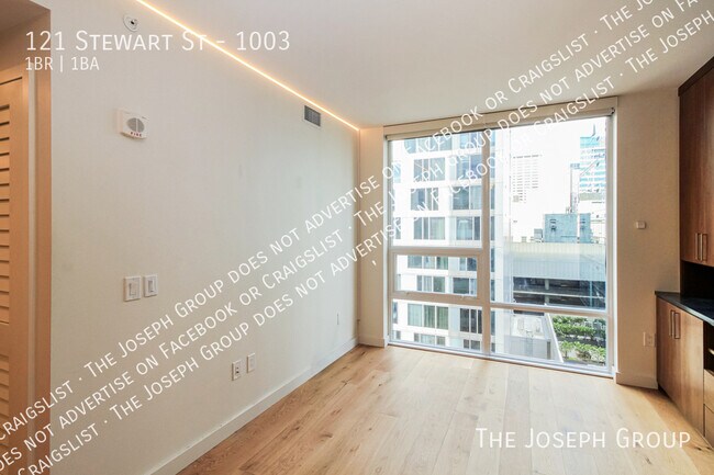Building Photo - 121 Stewart St