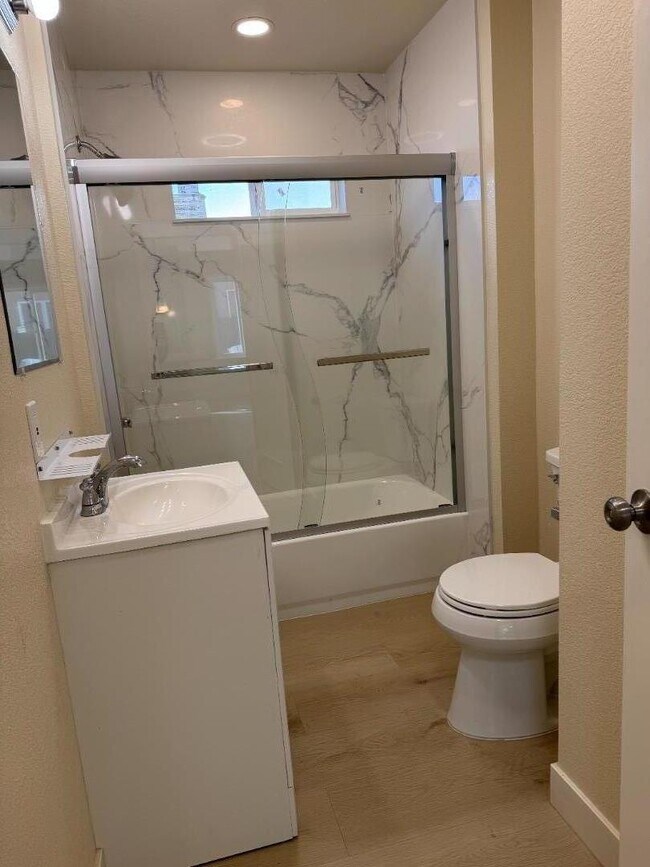 Building Photo - 277 Kirk Ave