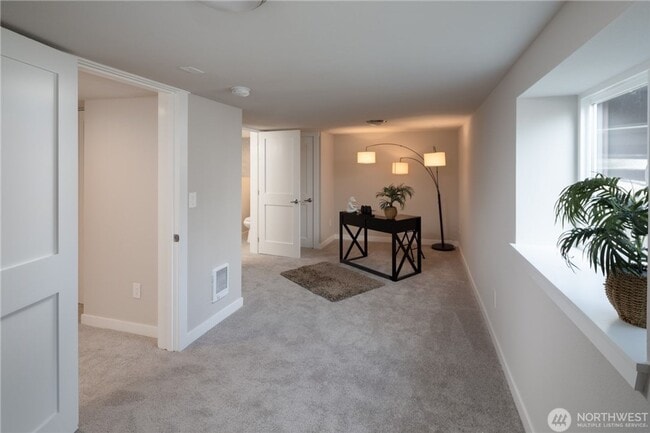 Building Photo - Columbia City Updated Home for Lease