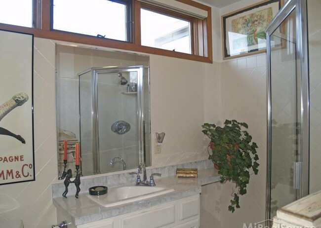 main bath - 15112 Kercheval Ave