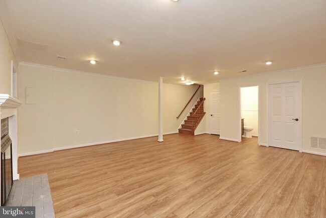 Building Photo - 5440 Barrister Pl