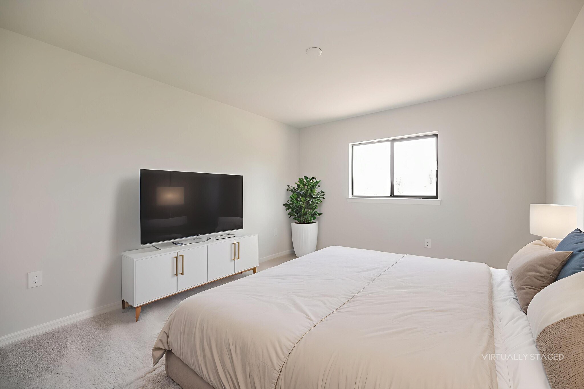 Building Photo - 2816 8th St W