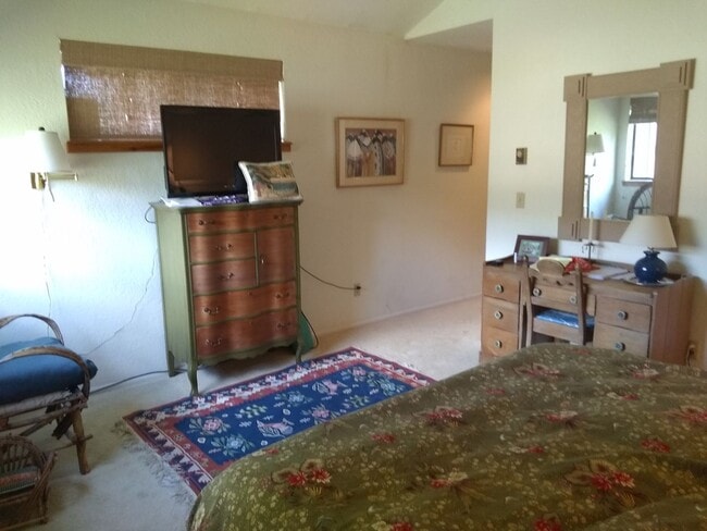 Building Photo - 7 month Lease -3bd/2.5ba Fully Furnished S...