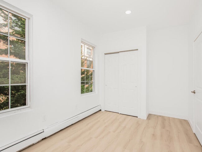Building Photo - 507 Weiher Ct