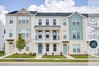 Building Photo - 15326 Oasis Sun Wy