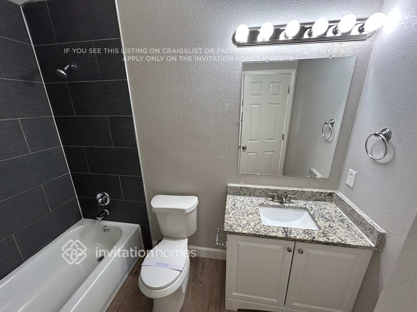 Building Photo - 5703 E 123rd Dr