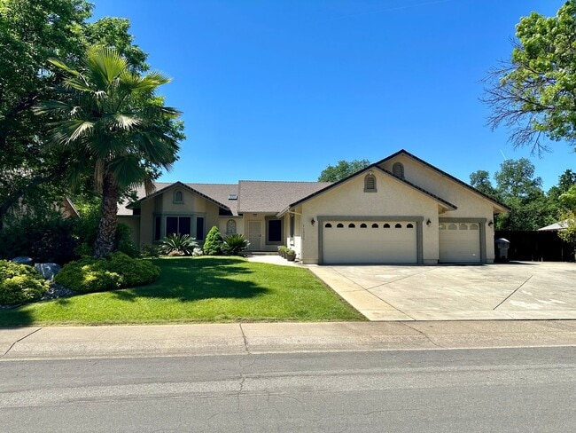 Primary Photo - Beautiful well maintained home! Excellent ...