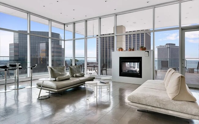 Building Photo - 75 Wall St