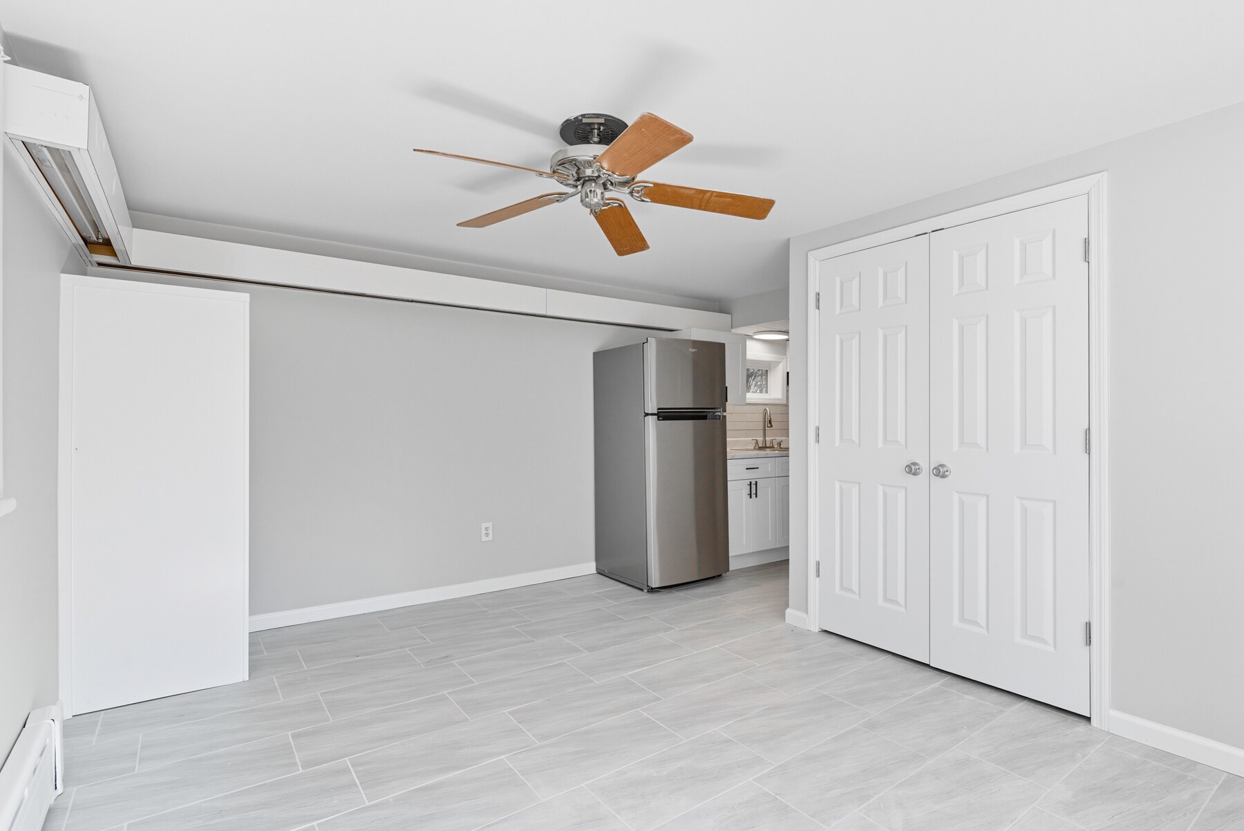 Bonus Studio - 115 Billian St