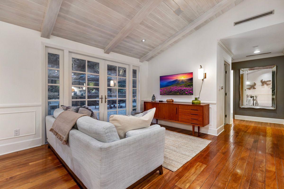 Building Photo - 163 Acari Dr