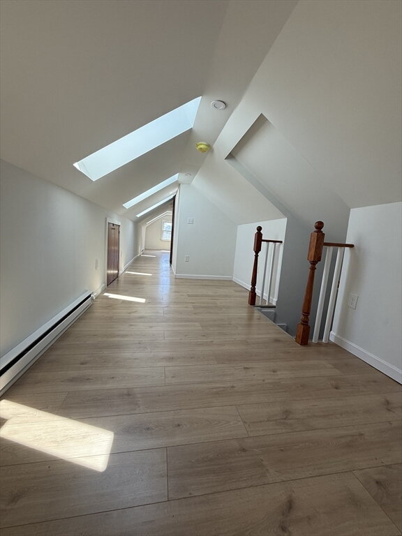 Building Photo - 135 Mills St