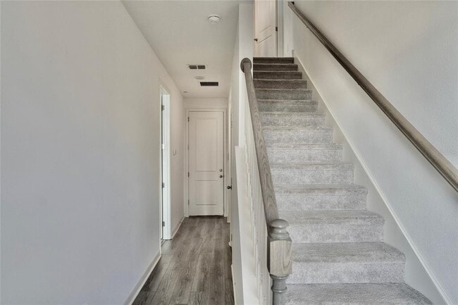 Building Photo - 12935 Gabor Ave