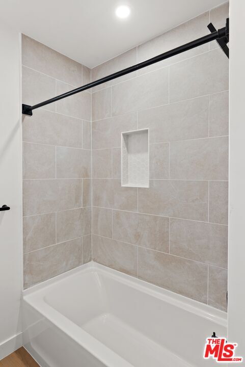 Building Photo - 4014 La Salle Ave