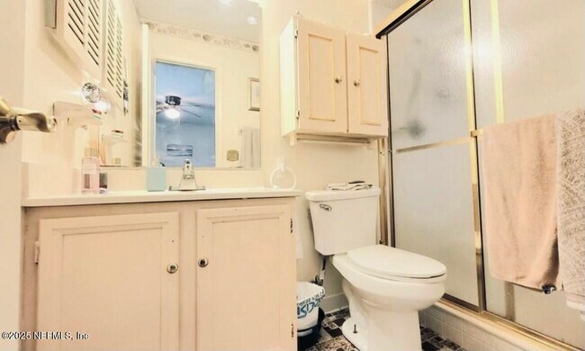 Building Photo - 2046 Broad Oak Dr