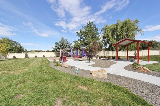 Building Photo - 496 N Tessa Ln