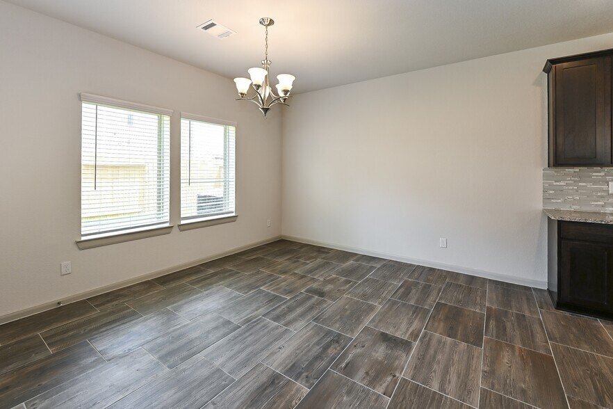 Building Photo - 7939 Fijian Cypress Dr