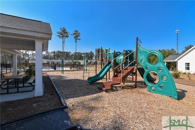 Building Photo - 279 Catalina Cut