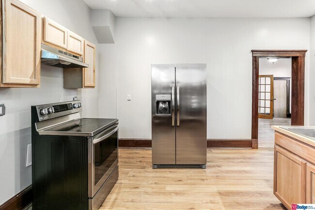 Building Photo - 2210 Wirt St