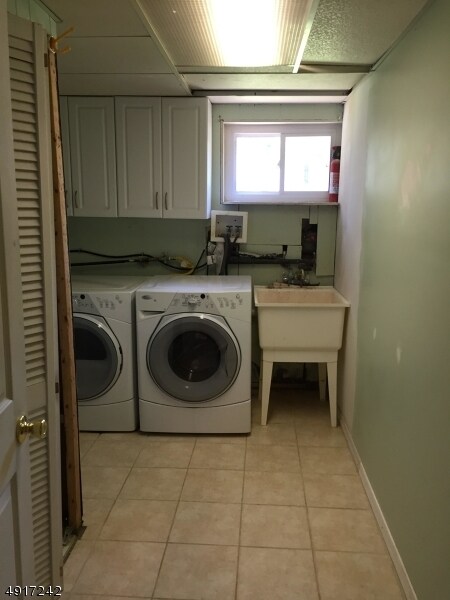 Building Photo - 27 Haddon Rd