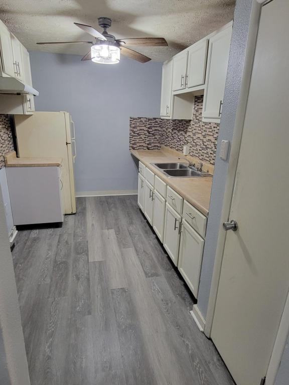 Building Photo - 2101 S Smithville Rd