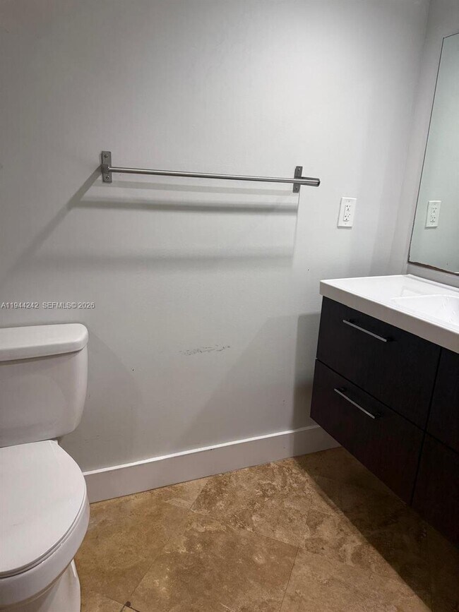 Building Photo - 118 Wimbledon Lakes Dr