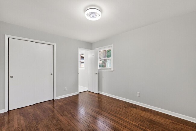 Building Photo - Newly Remodeled 3BD, 2BA Raleigh Home Near Downtown Raleigh and Interstates