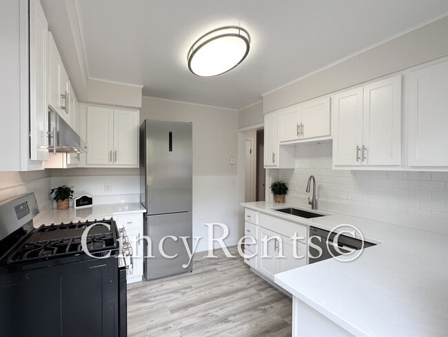 Building Photo - 4657 Kugler Mill Rd