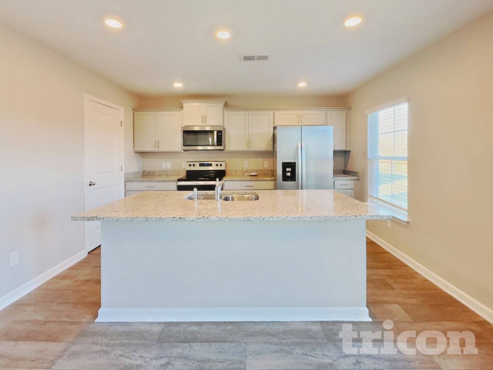 Building Photo - 5235 Ironwood Dr