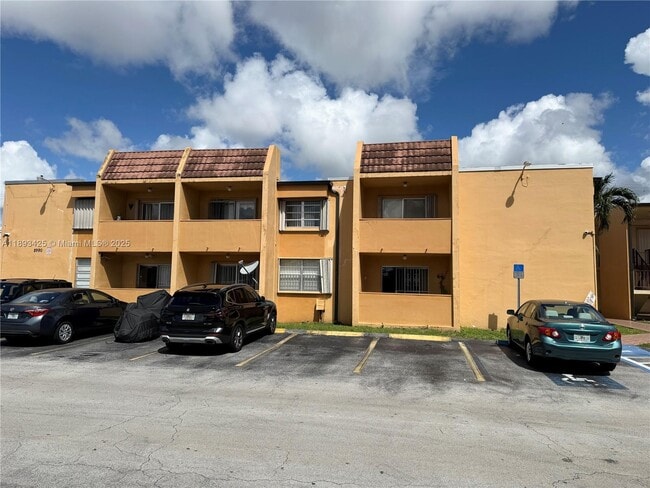 Building Photo - 8990 SW 24th St