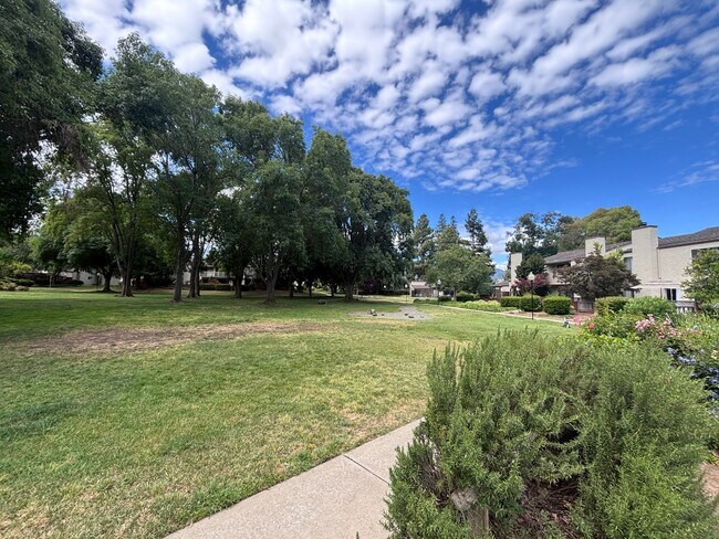 Building Photo - ALMADEN VALLEY-Beautifully upgraded 3-bedroom, 2.5-bath end-unit townhome