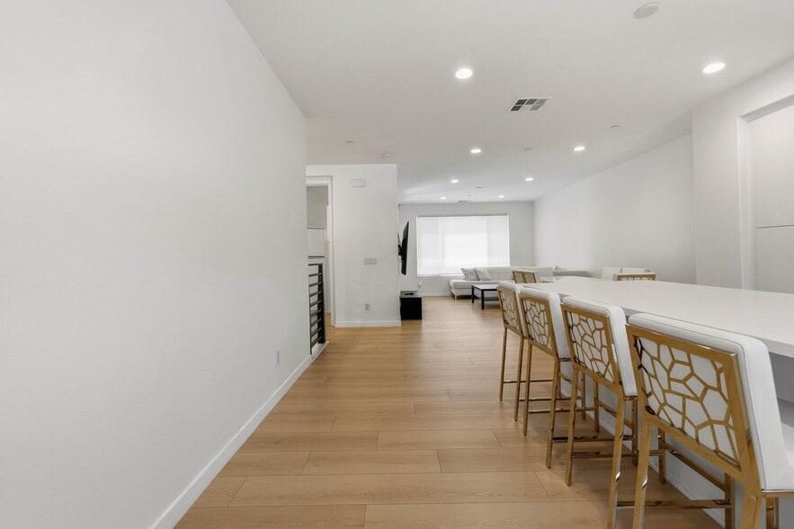 Building Photo - 13107 W Lumina Way
