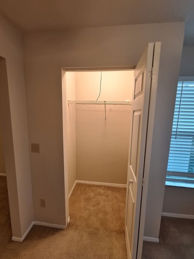 Building Photo - Beautiful 1 Bed 1 Bath Apartment for Rent ...