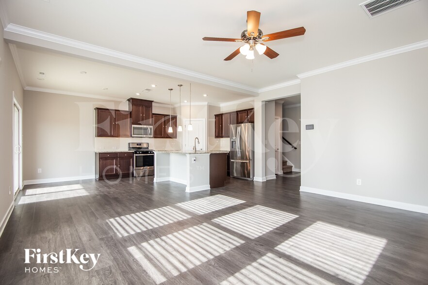 Building Photo - 6018 Forney Ct