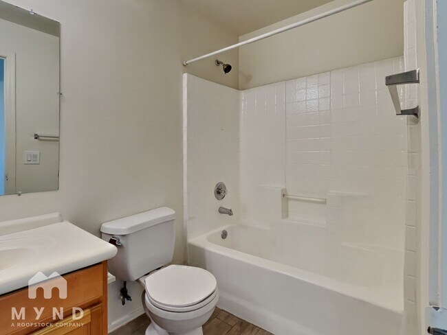 Building Photo - 3745 W Medlock Dr