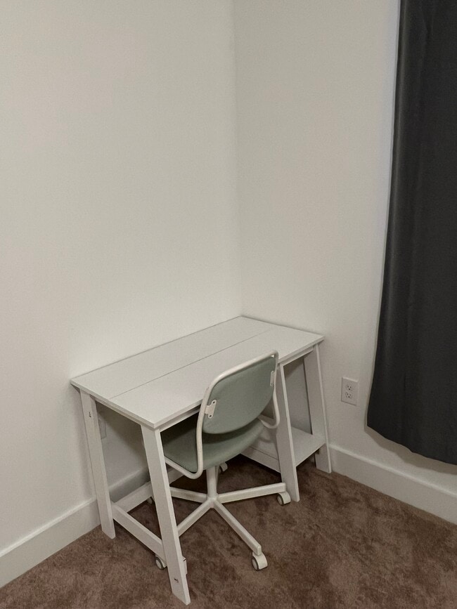 Building Photo - 1118 Nova St