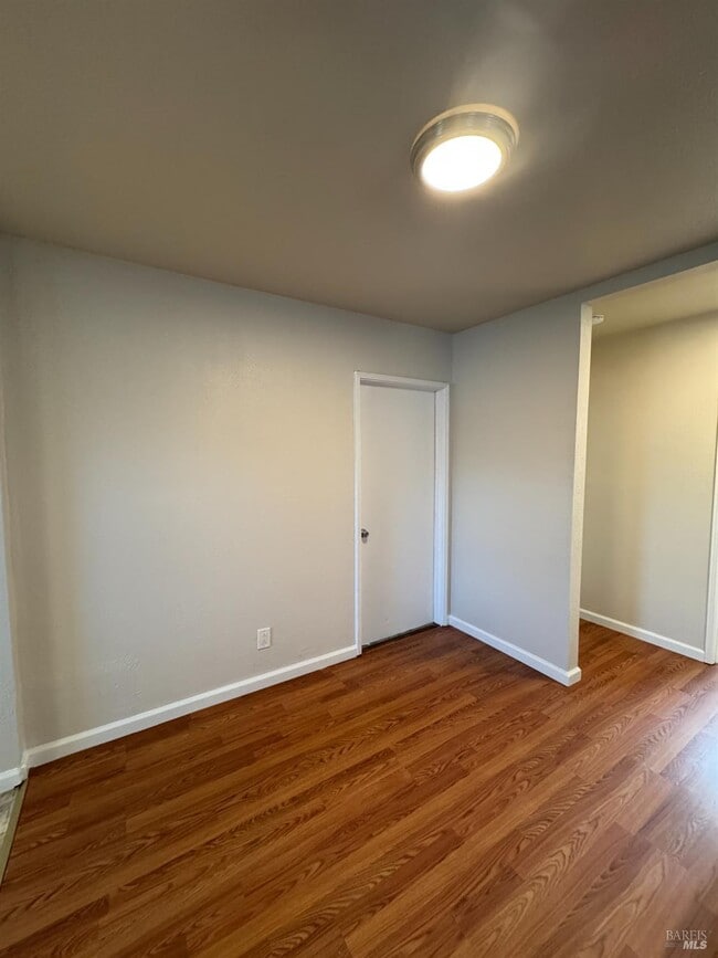 Building Photo - 133 Clay St