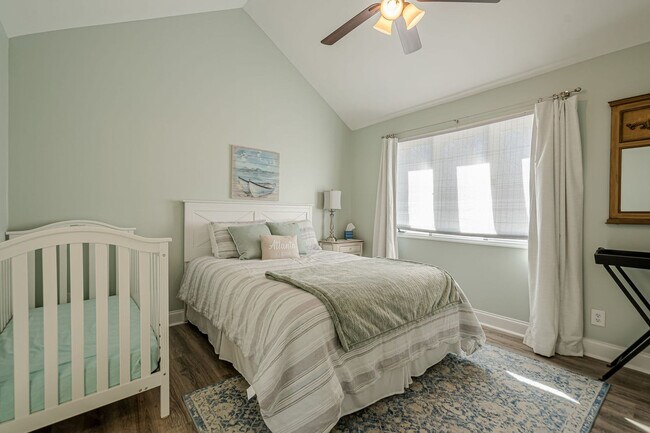 Building Photo - 117 Lakeview Cir