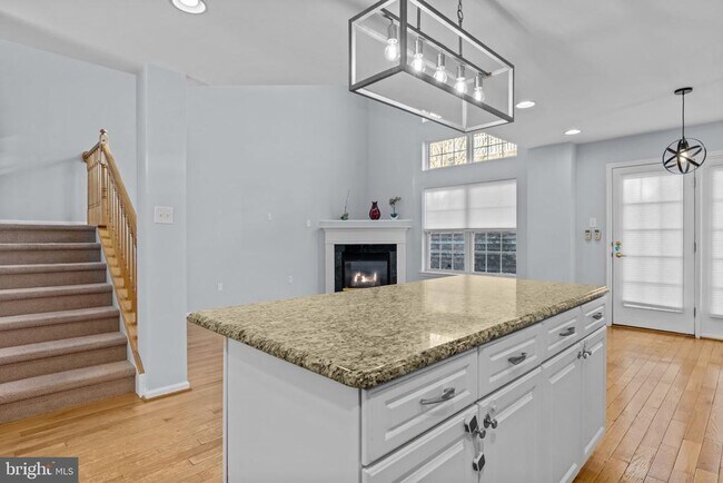 Building Photo - 61 Sunrise Ct